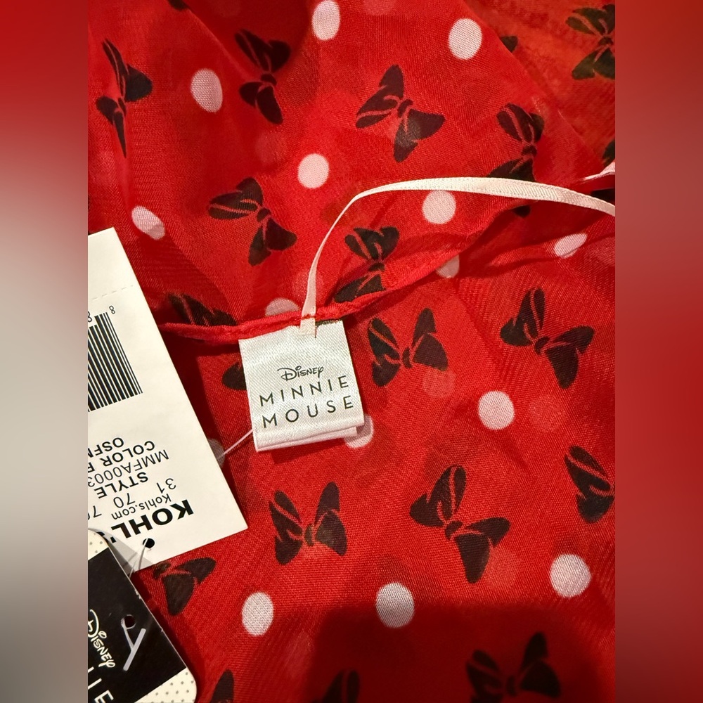 NWTs Disney’s Minnie Mouse scarf. Black bow & polka dots. - Picture 5 of 10